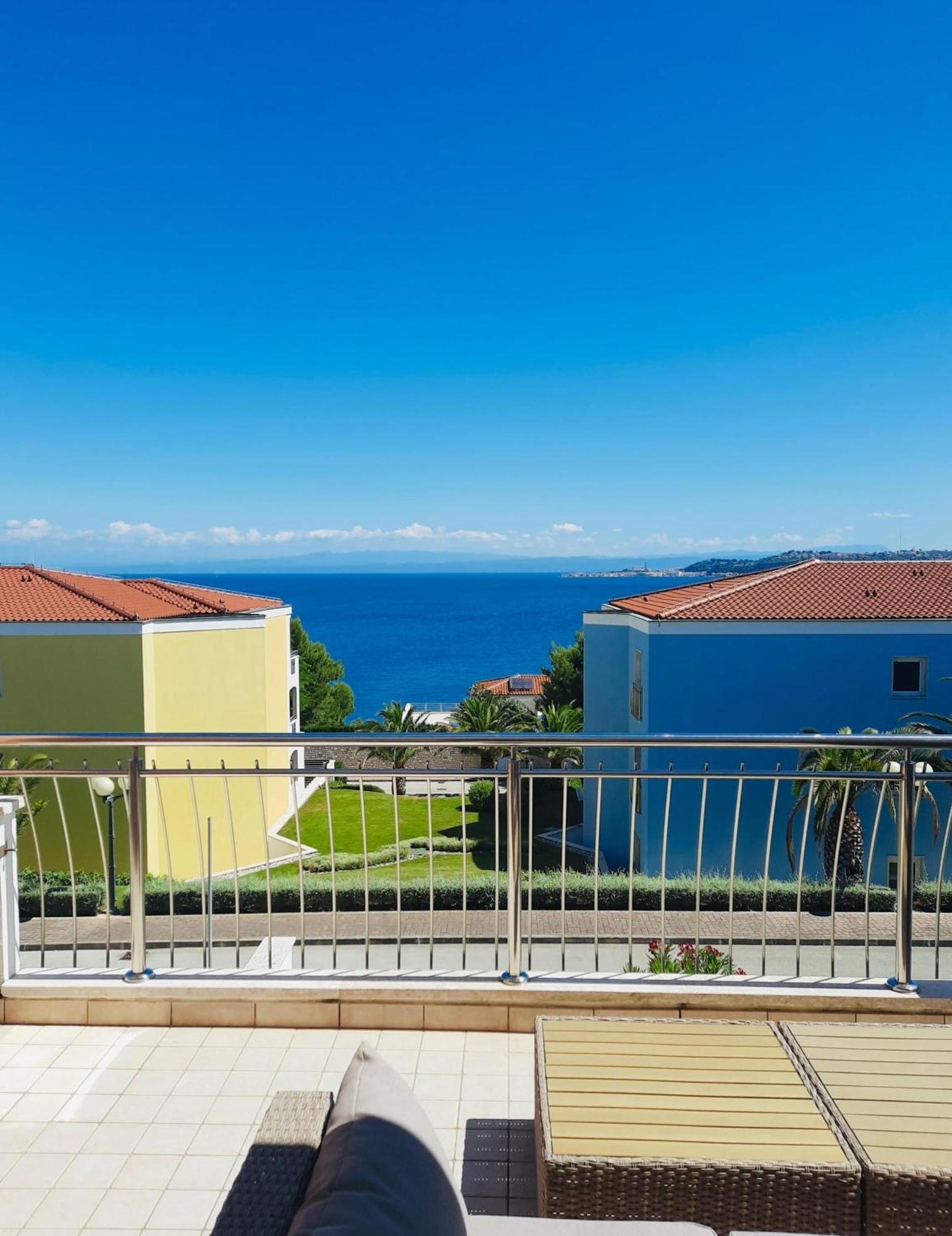 Apartment Tamara By Partner Tourist Agency Savudrija Exterior foto